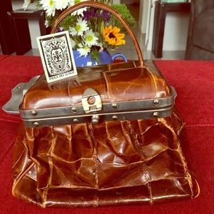 Paola Del Lungo Florence, Italy’s leather purse